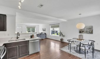 120 Gifford Rd, Columbus, OH 43235