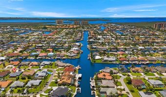 1215 SW 53rd St, Cape Coral, FL 33914
