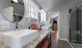 170 W Beach Rd, Charlestown, RI 02813