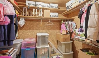130 Holly Garden Dr, Ballwin, MO 63021
