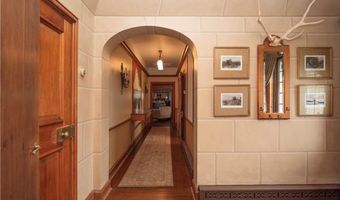 57 Ledge Rd 2, Newport, RI 02840