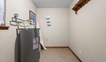 2097 Needmore Rd, Albertville, AL 35950
