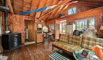 570 McGrath Pond Rd, Belgrade, ME 04917