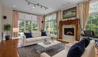 1049 MCKEAN Rd, Ambler, PA 19002