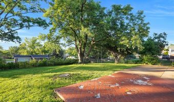 15583 Clayton Rd, Ballwin, MO 63011