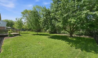8768 Meadowridge Ln, Indianapolis, IN 46217