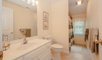 48 Essex Rd, Bedford, NH 03110