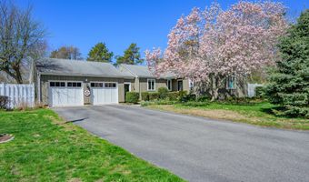 55 Tonela Ln, Barnstable, MA 02630