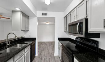 196 RIVERBEND Dr 102, Altamonte Springs, FL 32714