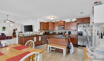 627 Smokehouse Ln, Albemarle, NC 28001