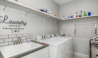 3305 Sedwick St, Ames, IA 50010