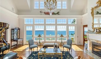 737 Boston Neck Rd, Narragansett, RI 02882