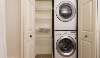 120 W Oakbrook Dr, Ann Arbor, MI 48103