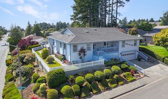 815 CRESTWOOD Pl, Brookings, OR 97415