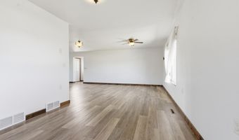 1006 NE 28th Ave, Aberdeen, SD 57401