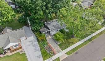 983 Roseland Rd, Alliance, OH 44601