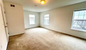 2664 S KNIGHTSBRIDGE Cir, Ann Arbor, MI 48105