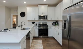 30209 Radford Ct, Monroe, NJ 08831