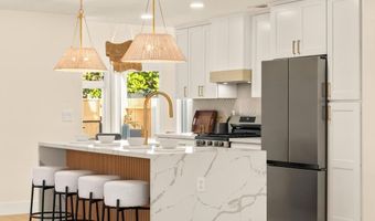 2070 Basswood Ave, Carlsbad, CA 92008