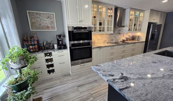8460 Ferguson Cir, Avon, IN 46123