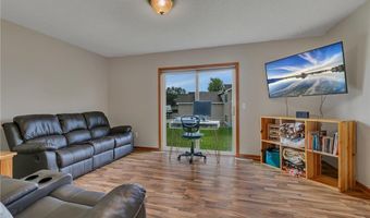 409 Highlands Dr, Albany, MN 56307