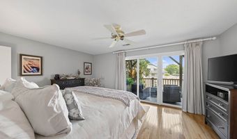42 Turtle Bay Dr 42, Branford, CT 06405