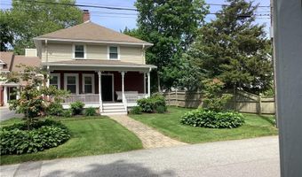 40 Vine St, East Greenwich, RI 02818