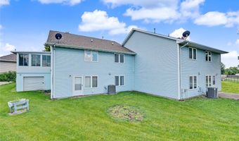 604 SE Tower Ct, Ankeny, IA 50021