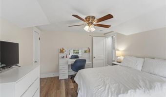 230 School St, Lincoln, RI 02865