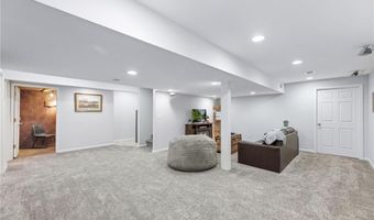 1900 N 159th Ter, Basehor, KS 66007