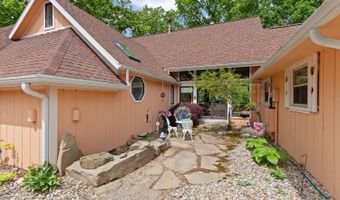 25 S Shore Dr, Addison, MI 49220