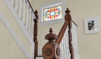 327 Sylvania Ave, Avon By The Sea, NJ 07717
