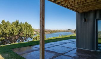 256 Snake River Dr, American Falls, ID 83211