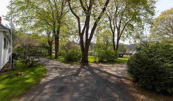 38 Elm St, Charlestown, NH 03603