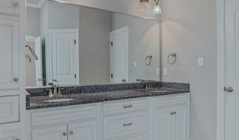 214 Roanoke Cir, Benton, LA 71006