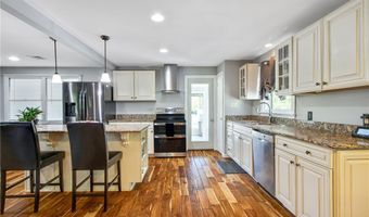 488 Mill St, Amherst, NY 14221