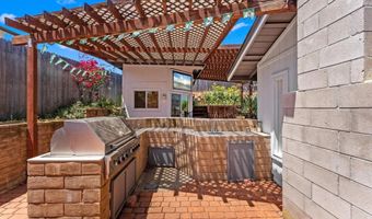 925 Moody Dr, Escondido, CA 92027