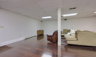 101 S 7TH St, Akron, PA 17501