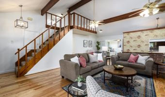 8409 Carrie Dr, Benton, AR 72019