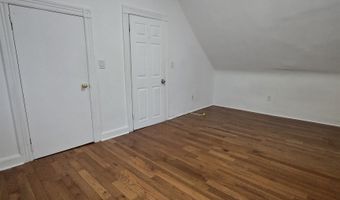549 AVENUE E 2nd Floor, Bayonne, NJ 07002