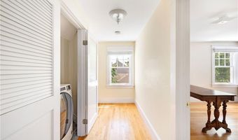 36 Kay Blvd, Newport, RI 02840