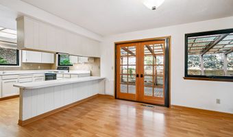 1015 Oneida Cir, Ashland, OR 97520