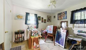 265 Dix Creek Chapel Rd, Asheville, NC 28806