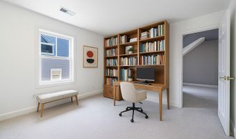 923 Bellview Ave 1, Ashland, OR 97520