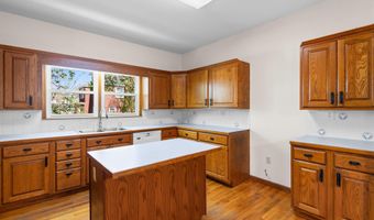 112 S Rosemary Ave, Andrews, SC 29510