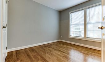 953 HARRISON Cir, Alexandria, VA 22304