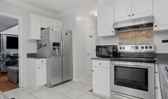 1013 Spring Hill Dr, Albany, GA 31721