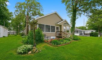 2948 E Skinner Lake N Dr, Albion, IN 46701