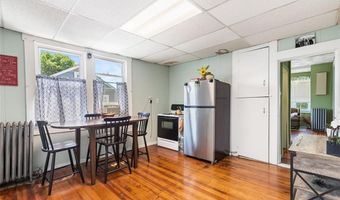93 Whipple Ave, Cranston, RI 02920