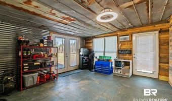 13545 Lyons Ave, Bayou La Batre, AL 36509
